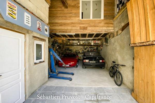 Dordogne (24) Maison en pierre rénovée à vendre 7 pièces SAINT ESTEPHE (24), gîte, garage, proximité du grand lac.