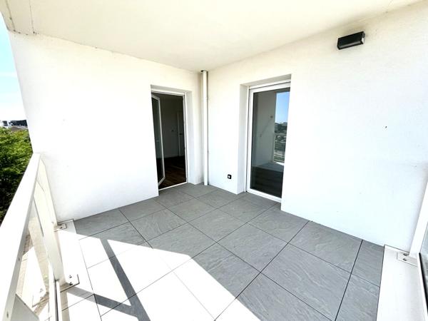 VANNES GARE à louer Appartement 3 pièces avec balcon