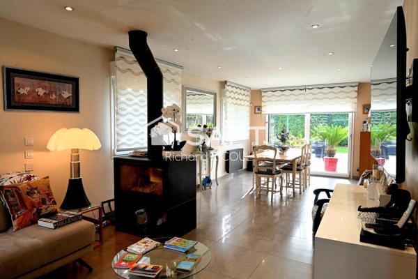 Maison grand standing. Plage 5 à pied. 3 ch, 2 garages