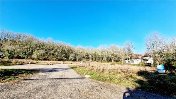 Terrain à vendre |  Pradines |  2918 m²