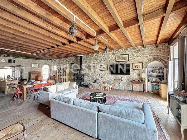 Maison de village type loft d'artiste ? 280 m² ? 6 pièces