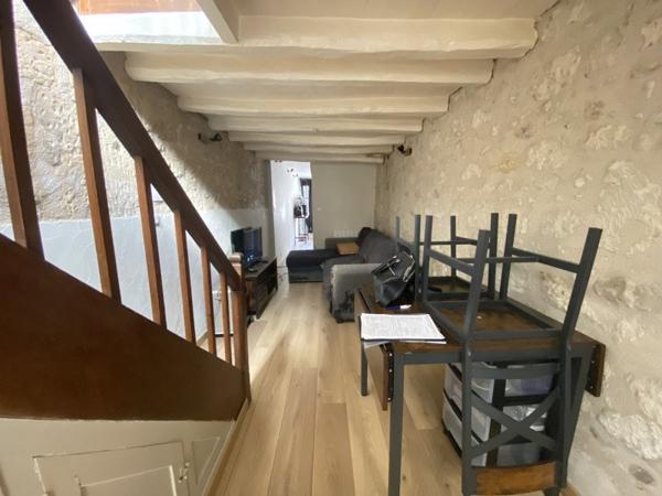 Immeuble à vendre |  Chinon |  76 m²
