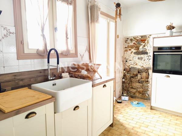 Maison de village en pierre avec vue imprenable à Sumène