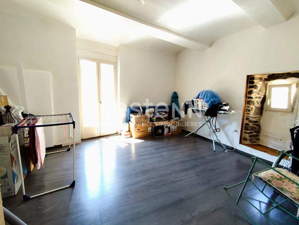 Maison de village en pierre avec vue imprenable à Sumène