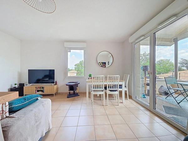 Appartement 3 pièces avec ascenseur, terrasse, garage et parking à vendre en exclusivité chez Nestenn Castanet-Tolosan