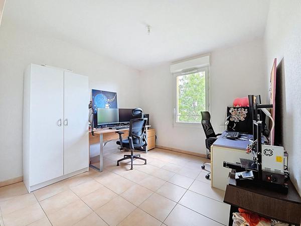 Appartement 3 pièces avec ascenseur, terrasse, garage et parking à vendre en exclusivité chez Nestenn Castanet-Tolosan