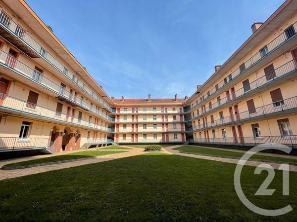 Appartement F4 à vendre  4 pièces - 75 m2 GUISE - 02