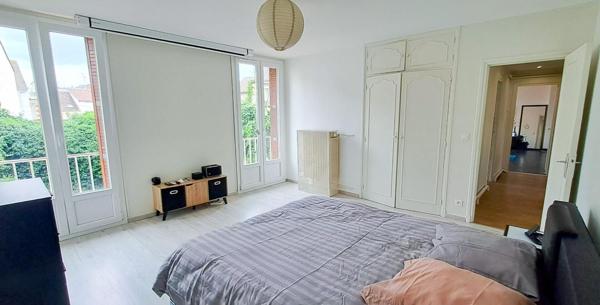 Appartement Montereau Fault Yonne 4 pièce(s) 99.1 m2