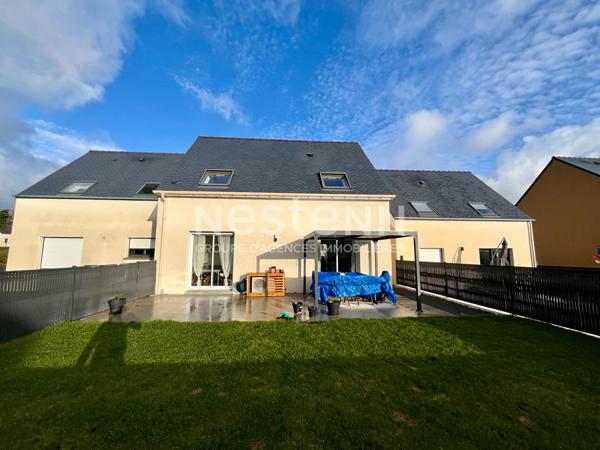 A vendre maison moderne et connectée Combourg idéalement située proche gare et centre d'environs 104m2 , 4 chambres