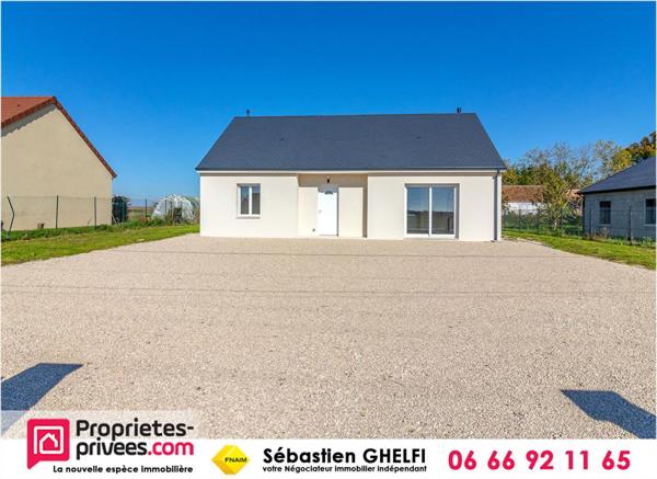 proche de Contres-belle maison de plain pied-2 chambres-cellier- 920 m²