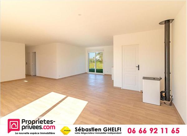 proche de Contres-belle maison de plain pied-2 chambres-cellier- 920 m²