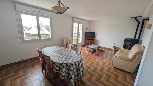 Janzé (35150) Maison familiale 5 pièces – 113 m² – Gare à pied – Proche Rennes (35000)