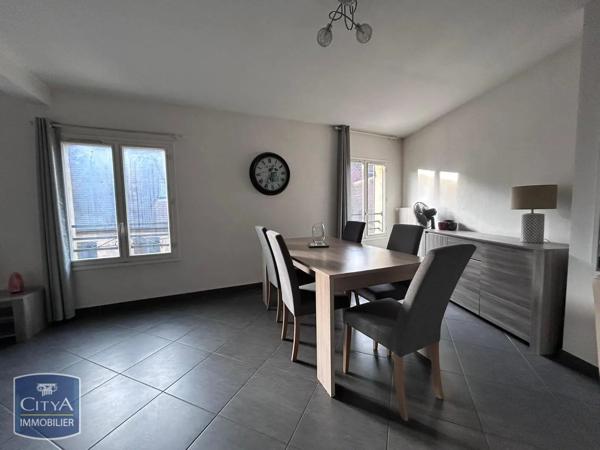 Appartement à louer 3 pièces 67.57m² Sarlat-la-Canéda (24200)