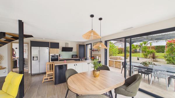 Saint-Geours-de-Maremne Villa contemporaine de 2022 (160 m²) avec piscine chauffée et dépendance modulable Saint geours de maremne