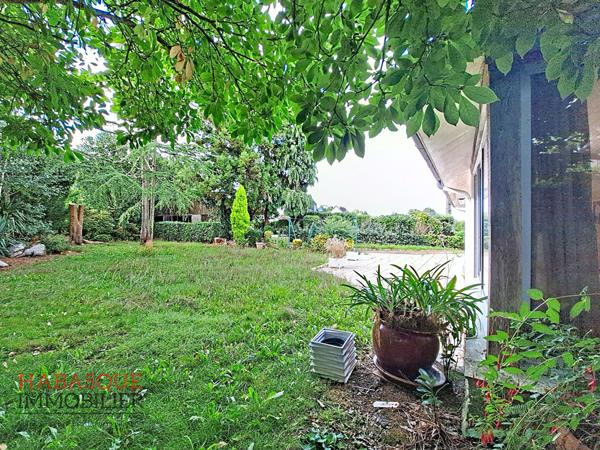 Maison à vendre à Landivisiau - 10 pièces, 195 m², travaux à prévoir , Landivisiau