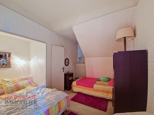 Maison à vendre à Landivisiau - 10 pièces, 195 m², travaux à prévoir , Landivisiau
