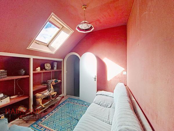Maison à vendre à Landivisiau - 10 pièces, 195 m², travaux à prévoir , Landivisiau