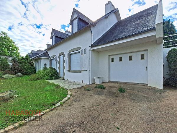 Maison à vendre à Landivisiau - 10 pièces, 195 m², travaux à prévoir , Landivisiau