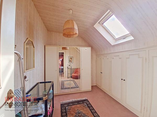 Maison à vendre à Landivisiau - 10 pièces, 195 m², travaux à prévoir , Landivisiau