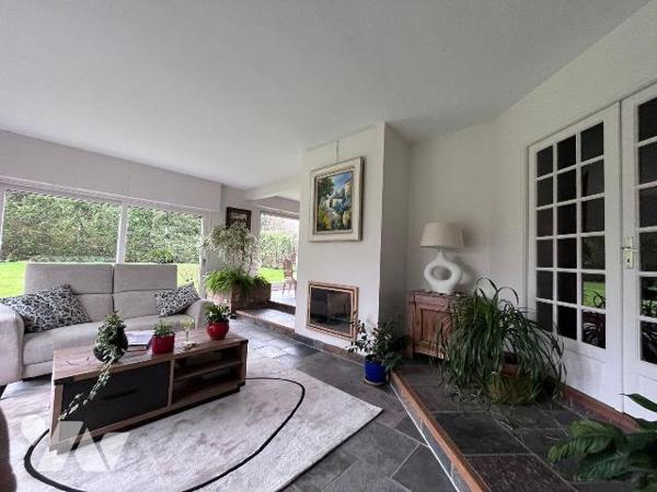 HAZEBROUCK : Coup de coeur pour cette superbe propriété à l'abri des regards !!! Bel environnem...