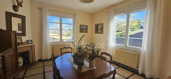 DPT LANDES (40) - SAMADET - A vendre Maison de campagne de 131 m², 7 pièces - Terrain de 37 844 m²