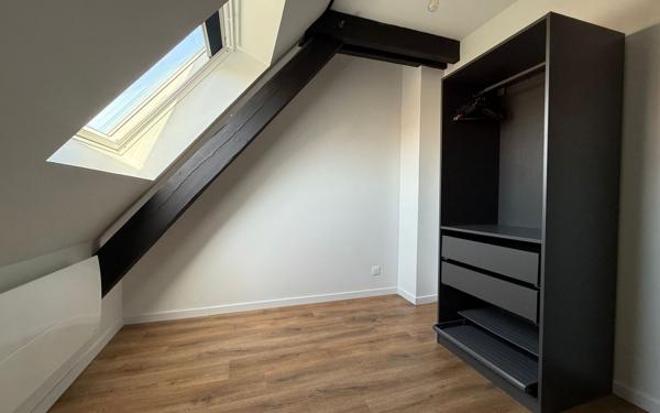 Appartement à louer    1 pièce • 13,60 m2 Strasbourg