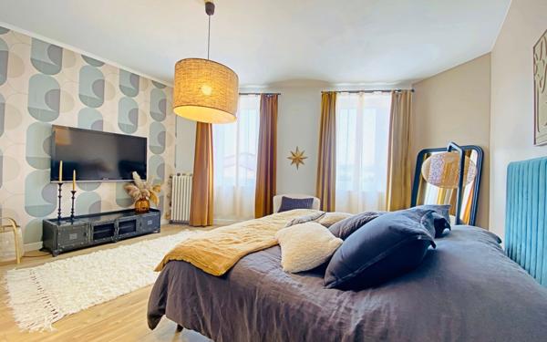 Maison à vendre    6 pièces • 210 m2 Muret