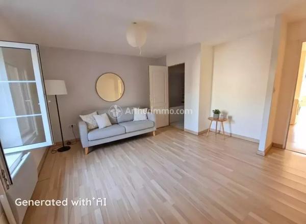 Vente                                                      Appartement
                        
                     3 pièces                      54 m2                     à Mazamet