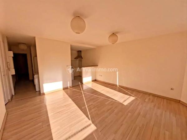 Vente                                                      Appartement
                        
                     3 pièces                      54 m2                     à Mazamet
