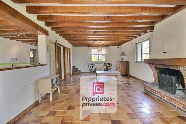 1h30 de PARIS - A VENDRE SPACIEUSE MAISON de 180 m2 environ, PISCINE, beau terrain de 2700  m2 environ