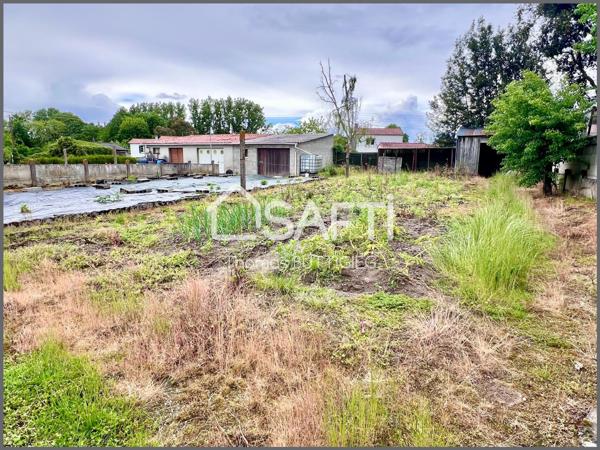 Terrain en centre bourg, second rideau et viabilisé.