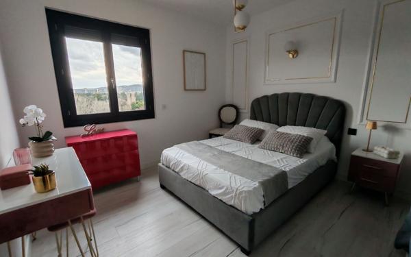 Maison à vendre    6 pièces •  Les Angles