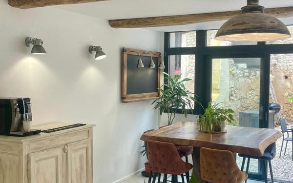 Maison à vendre    3 pièces •  Saint-Paul-Trois-Châteaux