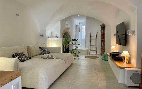 Maison à vendre    3 pièces •  Saint-Paul-Trois-Châteaux