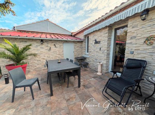 Maison entièrement rénovée-575m² de terrain