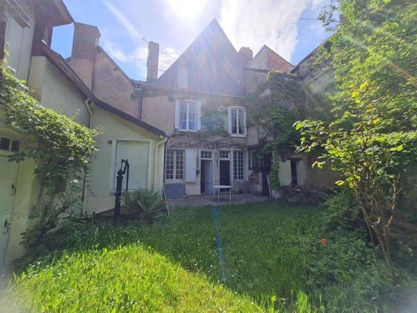 Maison à vendre à Montoire-sur-le-Loir dans le Loir-et-Cher (41800), ref : 41059-919