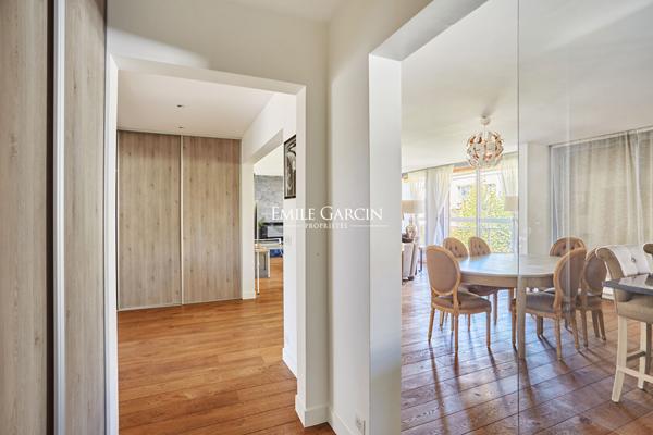A vendre -  Appartement dernier étage de 137,5 m² avec terrasse de 186 m² - Neuilly-sur-Seine / Chézy