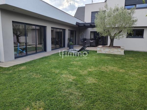 Maison d'Exception de 187m2 avec Piscine intérieure