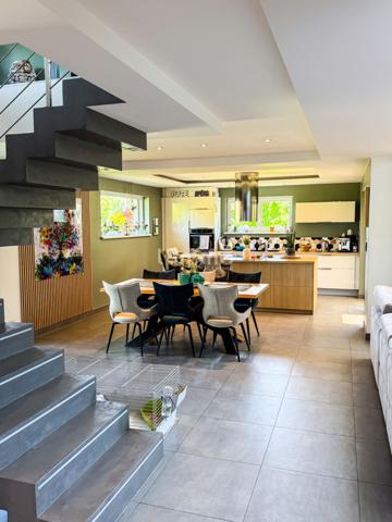 Maison d'Exception de 187m2 avec Piscine intérieure