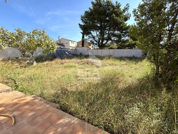 Maison T4 + RDC à amenagé + terrain constructible 500m2 + terrain 800m2