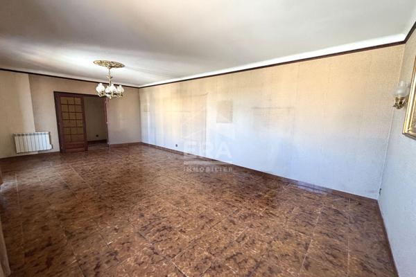 Maison T4 + RDC à amenagé + terrain constructible 500m2 + terrain 800m2