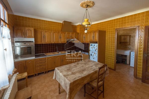 Maison T4 + RDC à amenagé + terrain constructible 500m2 + terrain 800m2