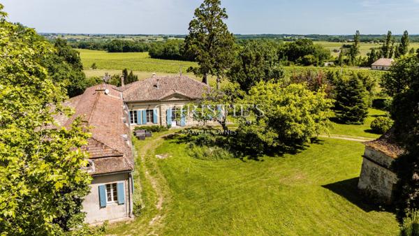 Magnifique Girondine du XVIIIe siècle, 5 hectares de terrain et piscine
