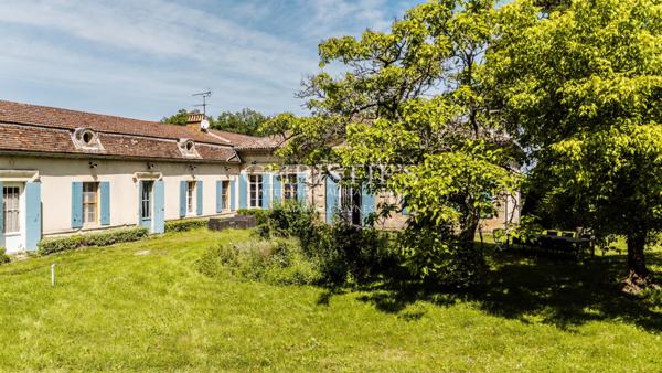 Magnifique Girondine du XVIIIe siècle, 5 hectares de terrain et piscine