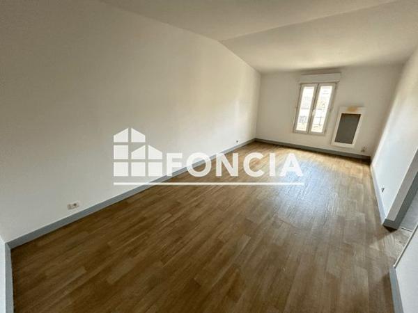 Location Appartement 2 pièces 33.97 m² - 34 RUE THIERS Rochefort 17300