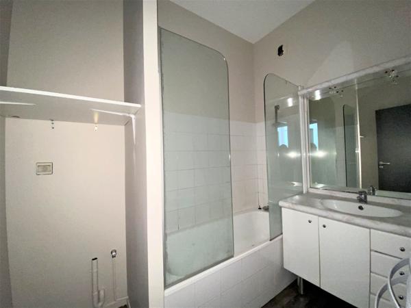 APPARTEMENT T3 AVEC PARKING ET TERRASSE - ALBI CENTRE