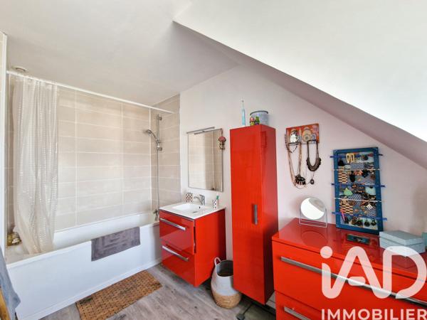 Maison à vendre 5 pièces 87,6 m² Carhaix-Plouguer