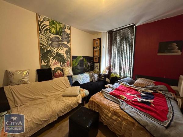 Immeuble à vendre 128m²