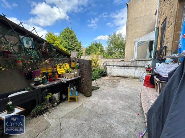 Immeuble à vendre 128m²