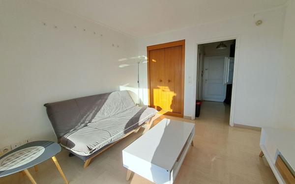 Appartement à louer    1 pièce •  Nice
